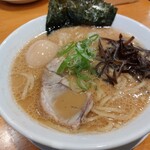 麺飯屋五榔 - 豚骨醤油ラーメン (トッピング味付け玉子)