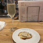 ワインと小料理caiotto - 