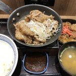 Yoshinoya - 鉄板牛カルビのW定食ご飯増量