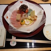 京懐石 美濃吉 そごう千葉店 - 食前酒　前菜　（晩秋の彩り七種）