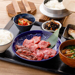 Okome To Yakiniku Niku No Yoichi - 