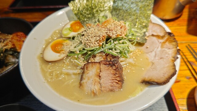 ラーメンたろう 大開通店 - 大開/ラーメン | 食べログ