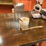 BAR ホテルの前 - 