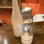 BAR ホテルの前 - 栗