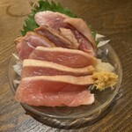 九州料理 二代目もつ鍋わたり - 種鶏のたたき