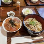 割烹霜田 - 料理写真:ミニ東丼・もち豚うどんセット