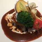 ビストロ ヴィノーブル - やわらか豚肉の赤ワイン煮ブルゴーニュ風