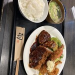 Tagokatsu - 四種盛定食