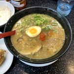 京都ラーメン研究所 - 豚骨醤油ラーメン