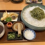 るり渓温泉本館 - 