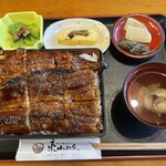 炭火焼うなぎ 東山物産 - 『うなぎ丼 極上重 中盛り』4,350円