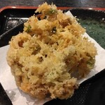 味奈登庵  - きのこと栗のかき揚げ　カリカリです