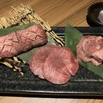 中目黒焼肉 登牛門 - 