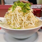 Ramen Fuku - ラーメン650円モヤシ ライス小100円