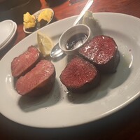 カルネジーオ イースト - 