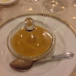 ベル･エポック - フォアグラとイチジクのショーフロア　コンソメジュレ　絶品