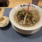 鯖の上にも三年 - 