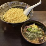 らーめん　川喜屋 - 料理写真:濃厚魚介つけ麺 並(850円)