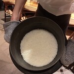 Sashimi No Tottari - 毎日何回か炊きあがる鉄釜ご飯！！