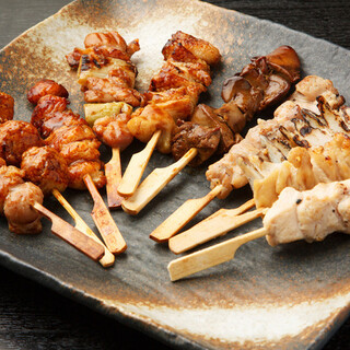 Plump and juicy! Our signature charcoal-grilled Grilled skewer!