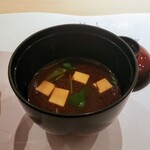 寿司と日本料理 銀座 一 - 赤だし