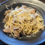 アンブレット - 鶏ひき肉とごぼうのラグースパゲッティ