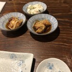 富山郷土居酒屋 きっときと - お通し 魚の南蛮漬けとポテサラ