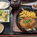 ステーキ&ハンバーグ 前田亭 - 【ジューシーハンバーグ250g定食】