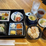 織部亭 - 料理写真:志野弁当(魚マリネ)