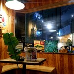 焼鳥 MOZU - 店内光景。