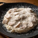 蘑菇和Pecolino芝士的義大利燉飯