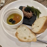 トラットリア ハンミ - イベリコ豚とアグーのパテ
