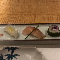 対馬のどぐろとイカ活き造り 博多 魚蔵 都ホテル店 - 
