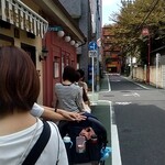 Saint Denis Cafe - 開店前の行列