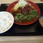 かつや - ねぎ味噌チキンカツ定食　825円