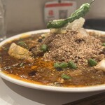 コロンビア エイト 北浜本店 - ミックスレッド