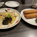Gyouzano Oushou - 肉と玉子の炒りつけ(ジャストサイズ)＆春巻