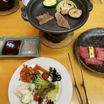 ホテル高千穂 - 焼肉とハーフバイキングのサラダ