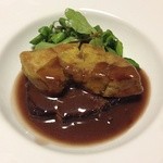 じん市 - 鹿角の短角牛フィレとフォアグラ（秋田県産クレソン「クレ美人」と赤ワイン＆醤油のソースで）