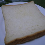 ベーカリーカフェ 明治堂 - クリーム食パン