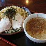 鷹乃巣 - 背油つけ麺（750円）