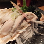 藤家 - クリーミィ～すぎてビビリました！北海道　仙鳳趾産（せんぽうしさん)　生牡蠣さつまポン酢：950円