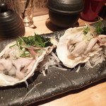 藤家 - 北海道　仙鳳趾産（せんぽうしさん)　生牡蠣さつまポン酢：950円(2013.11月)