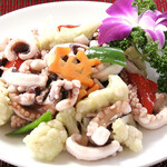 Stir-fried octopus and cauliflower