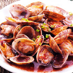 Stir-fried clams and sake lees