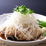 Steamed chicken with cold green onion