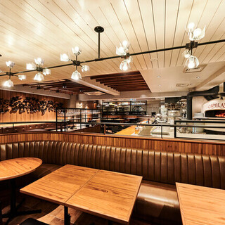 【開放感溢れるおしゃれ空間】ディナー・デート・女子会にお勧め