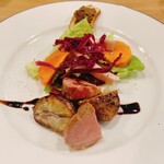 アバッキオ - ガルシアポークロースハム、小鴨ロースと栗、鶏肝のクロスティーニ
