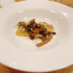 アバッキオ - 路地なめこ、平茸とラヴィオリ