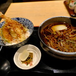 そば酒房 笹陣 - ご飯全景。思ったよりも景色は良い